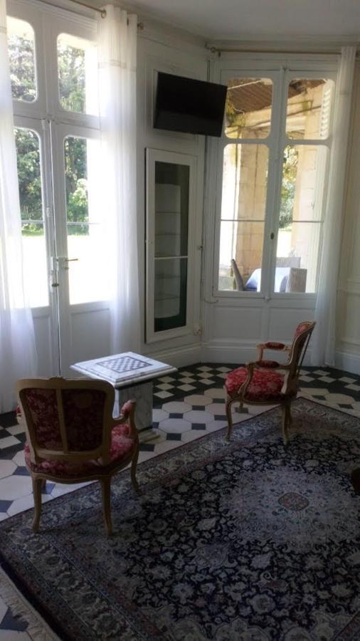 Chateau De Maucouvent Challuy Esterno foto