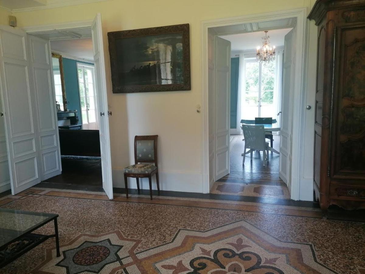Chateau De Maucouvent Challuy Esterno foto